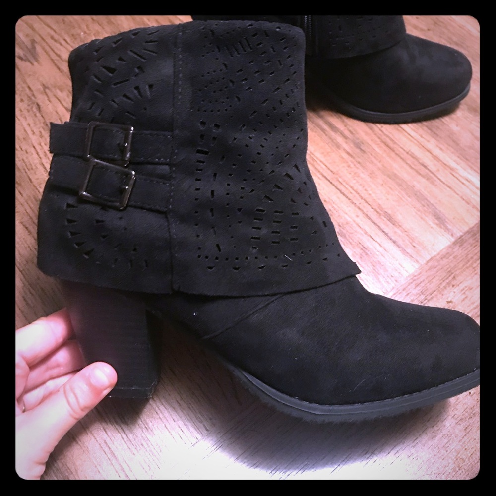 Pierre Dumas Booties